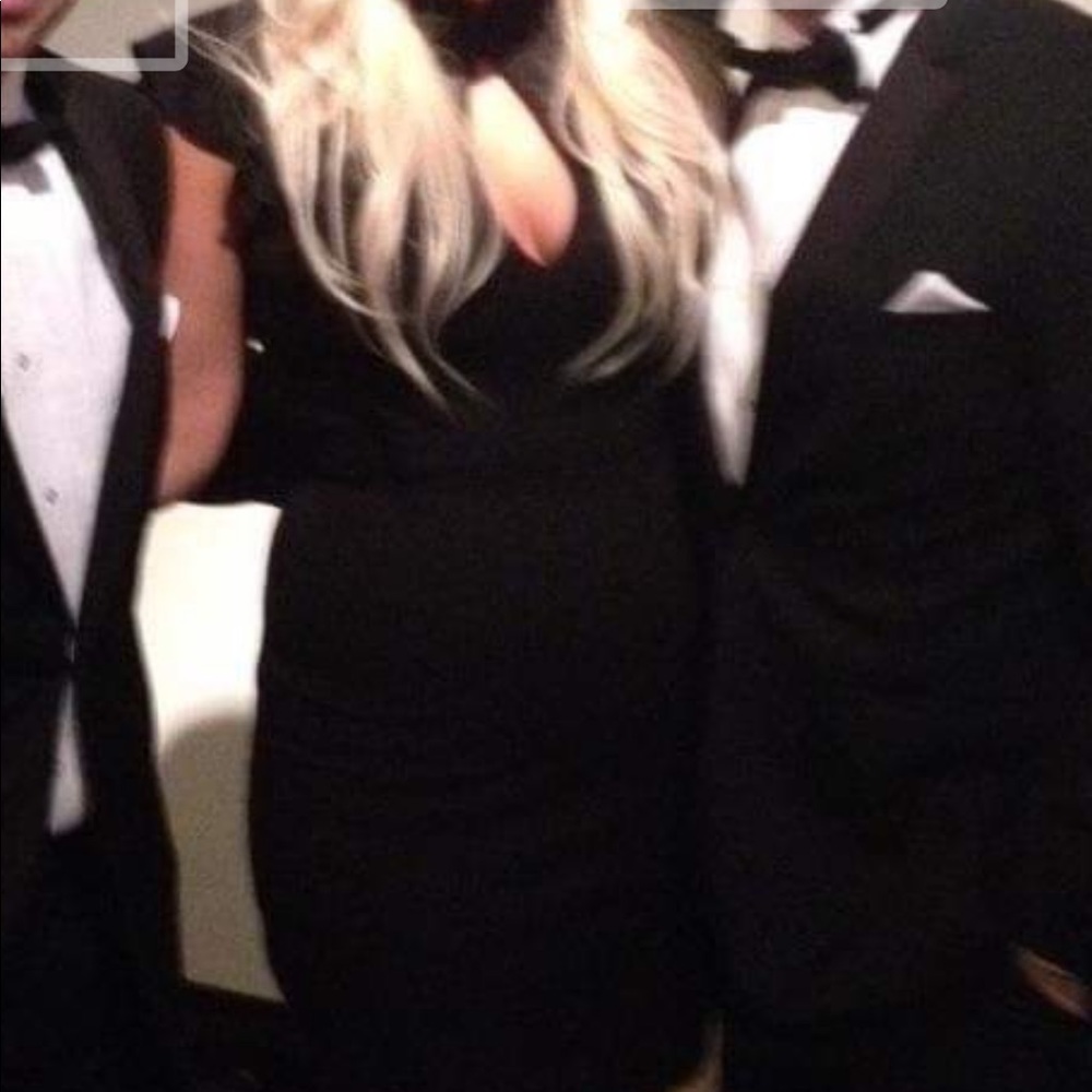 Bebe black keyhole dress